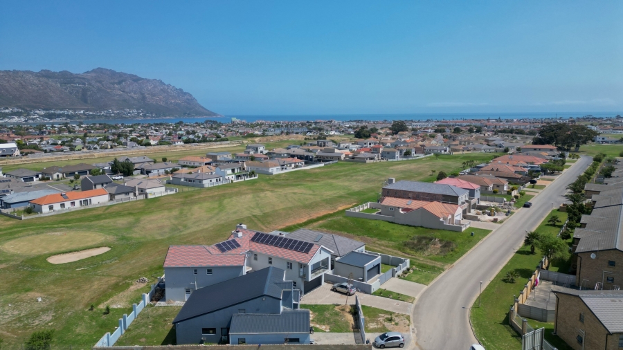4 Bedroom Property for Sale in Fairview Golf Estate Western Cape